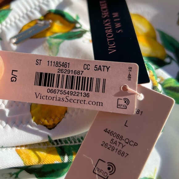 πππAmalfi Coast Lemon Print Bikini Set- Size L πππ - Picture 7 of 15